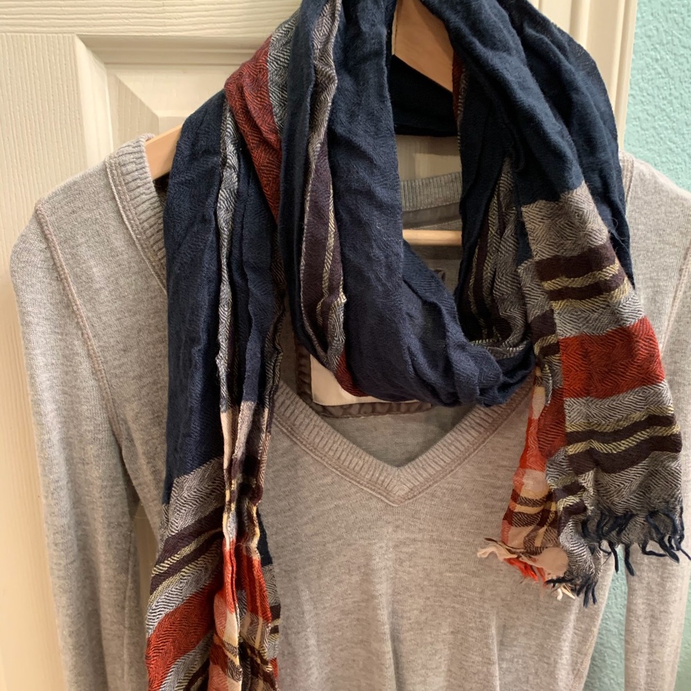 Navy Abercrombie and Fitch Scarf